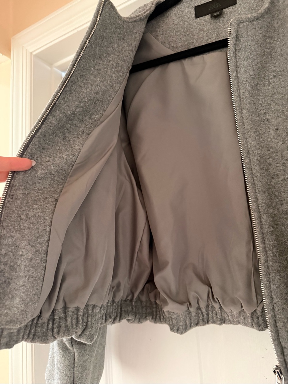 Zara - Cropped Soft Bomber Jacket - Gray - Size M - Picture 4 of 6